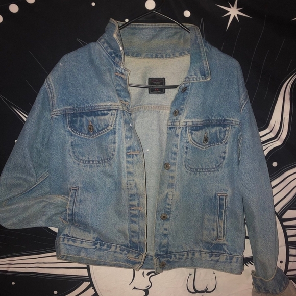 American Eagle Outfitters Jackets & Blazers - Classic Light Blue Denim Jacket - Unbranded